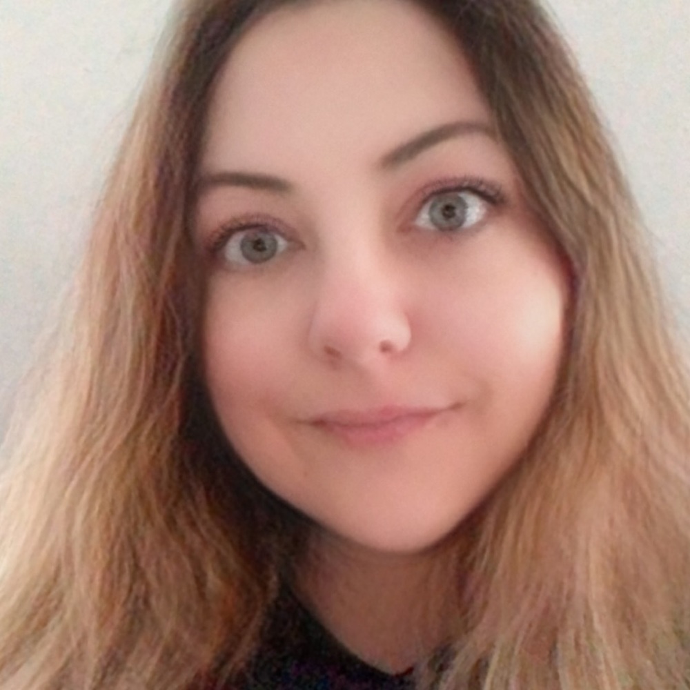 Meet your Posher, Courtney